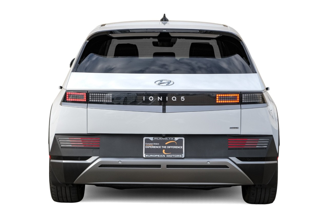 Hyundai IONIQ 5 Vehicle Main Gallery Image 09
