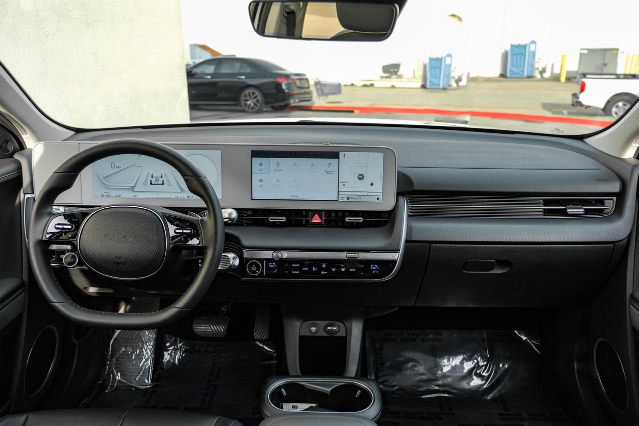 Hyundai IONIQ 5 Vehicle Main Gallery Image 14