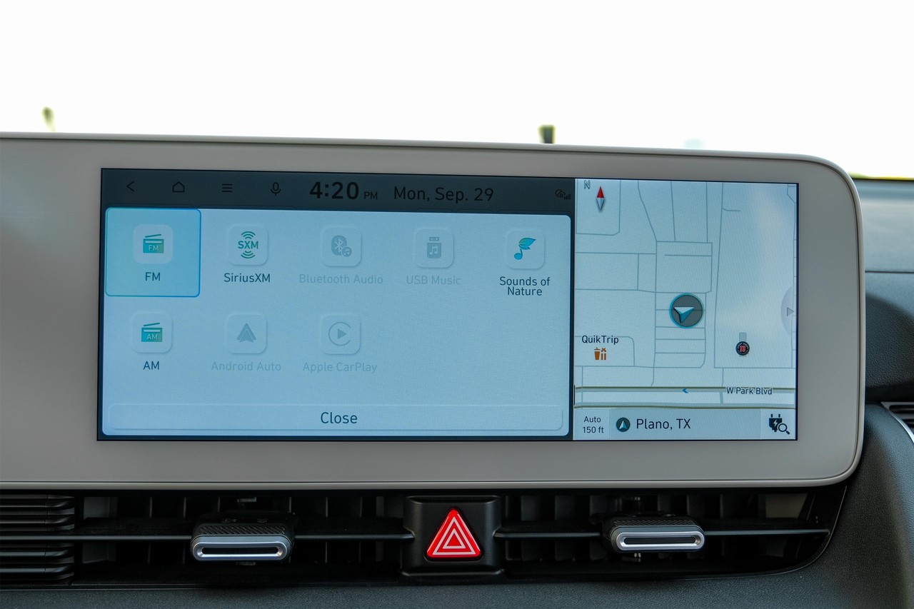 Hyundai IONIQ 5 Vehicle Main Gallery Image 28
