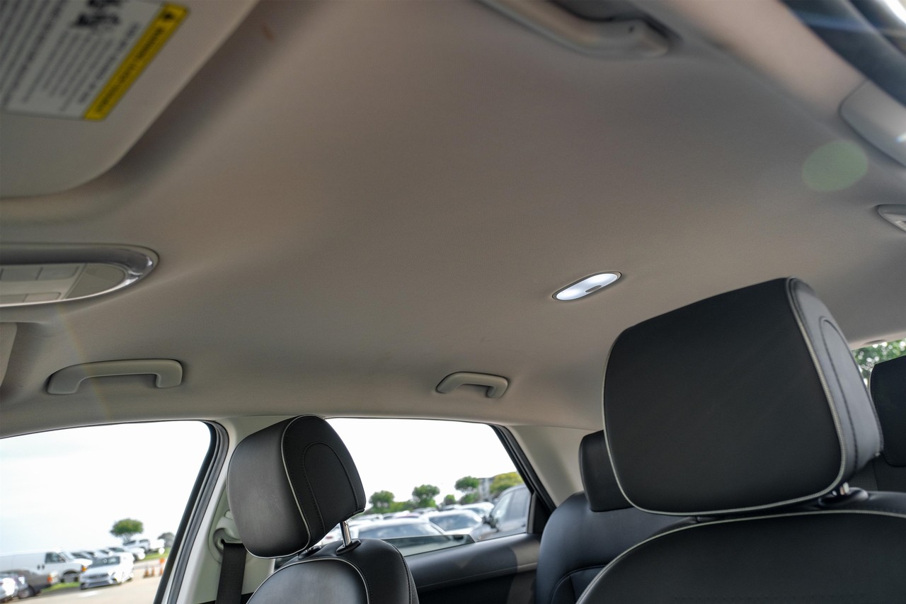 Hyundai IONIQ 5 Vehicle Main Gallery Image 29