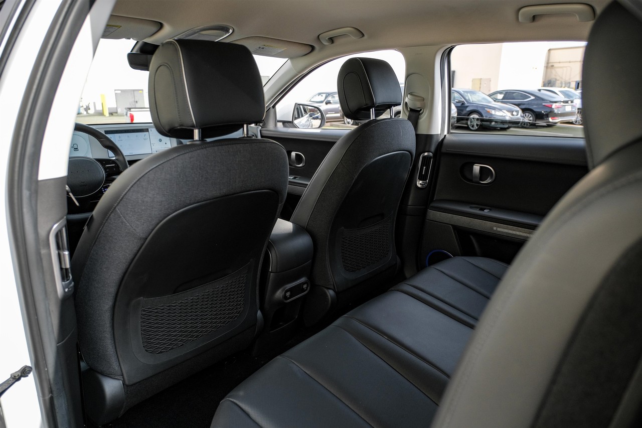 Hyundai IONIQ 5 Vehicle Main Gallery Image 35
