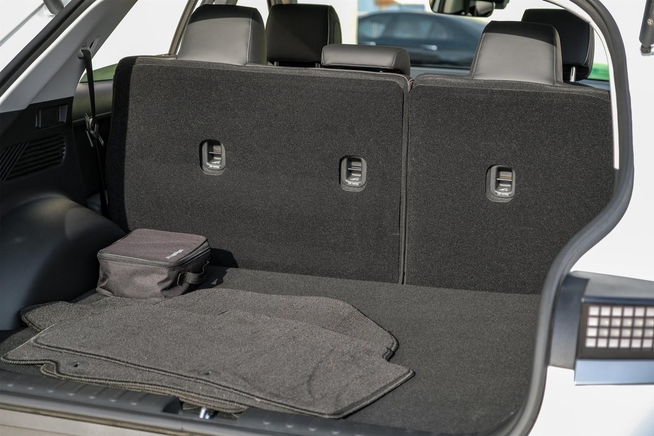 Hyundai IONIQ 5 Vehicle Main Gallery Image 43