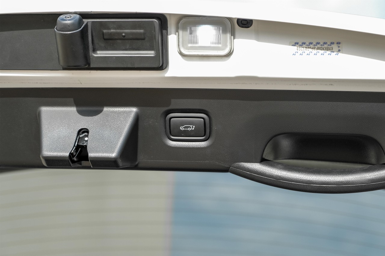 Hyundai IONIQ 5 Vehicle Main Gallery Image 45