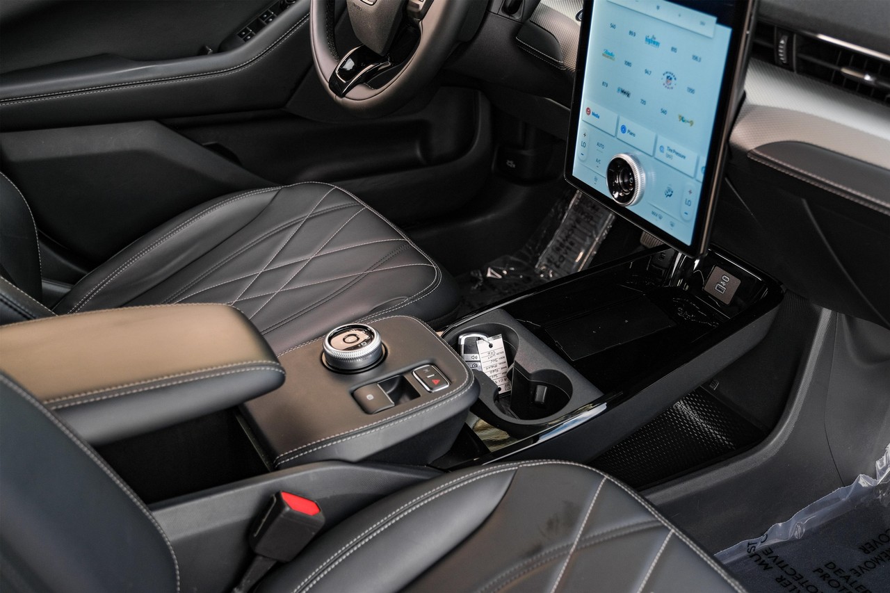 Ford Mustang Mach-E Vehicle Main Gallery Image 24