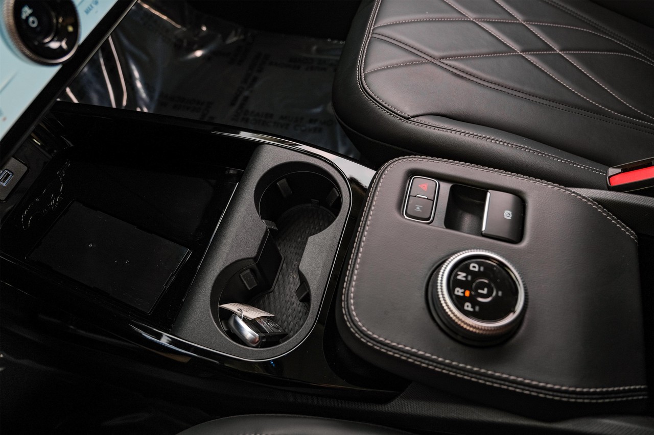 Ford Mustang Mach-E Vehicle Main Gallery Image 26