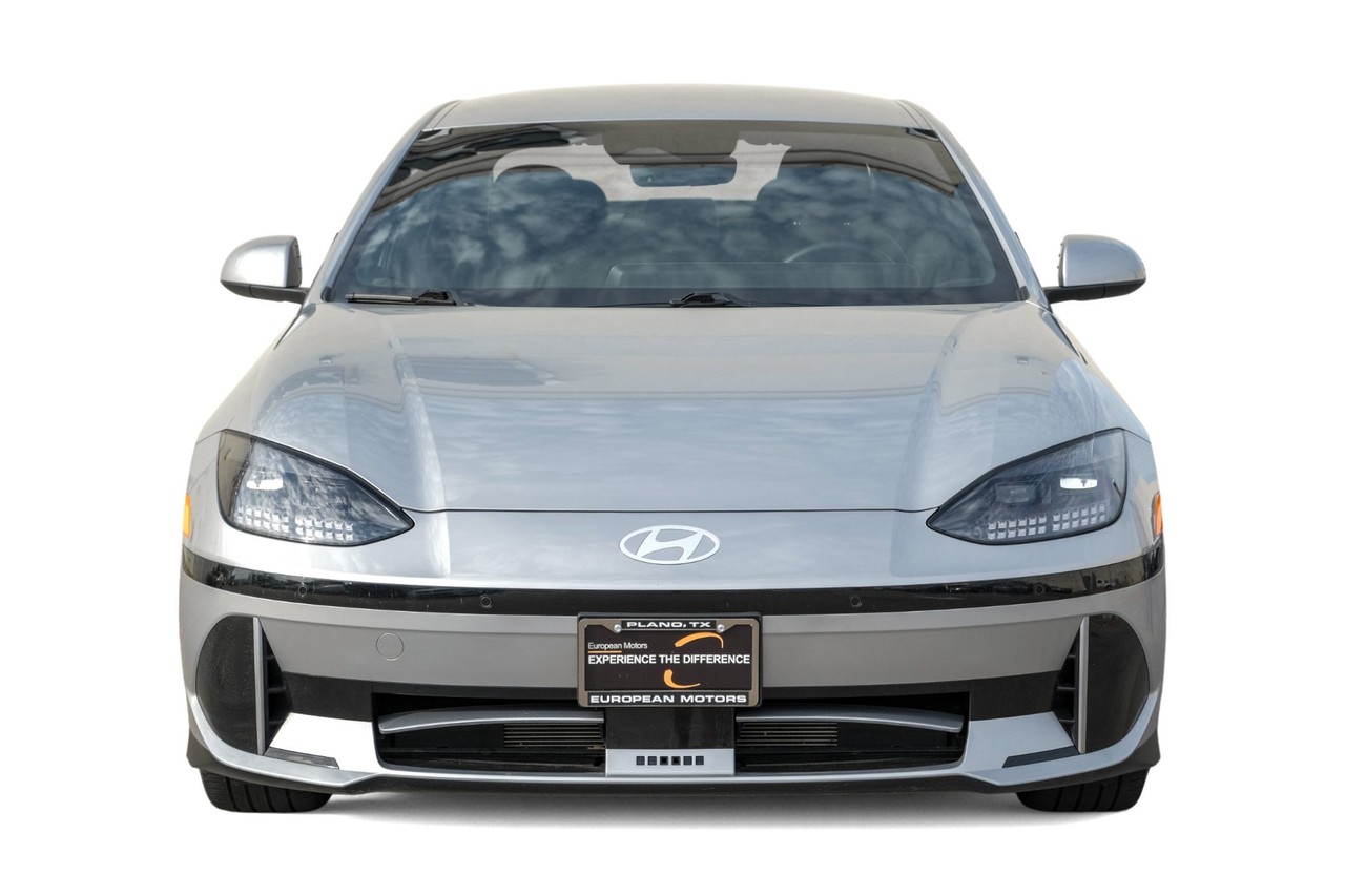 Hyundai IONIQ 6 Vehicle Main Gallery Image 05