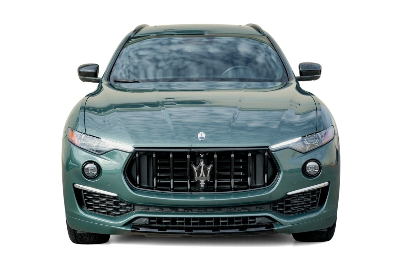 Maserati Levante Vehicle Main Gallery Image 06