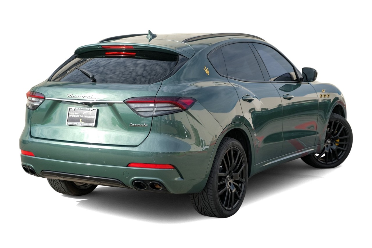 Maserati Levante Vehicle Main Gallery Image 09