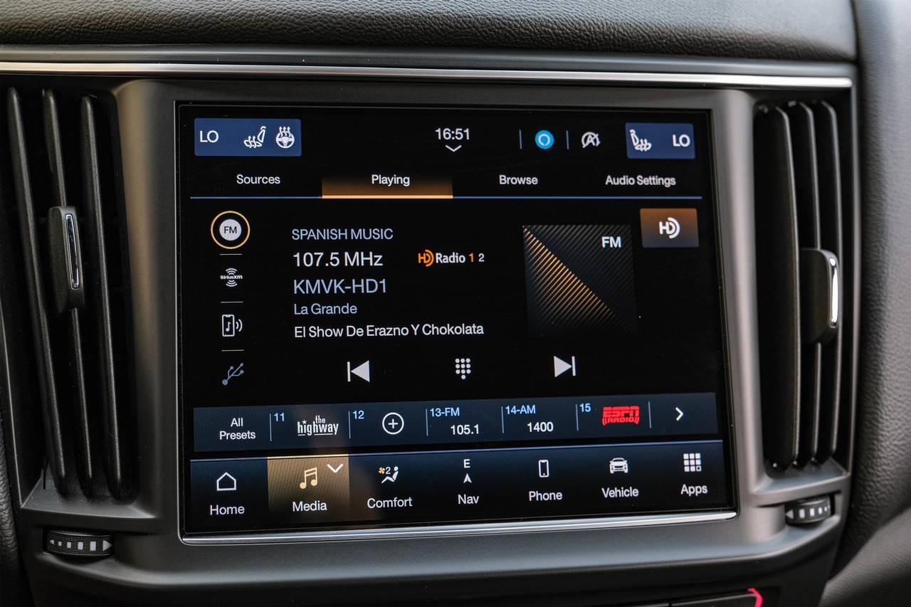 Maserati Levante Vehicle Main Gallery Image 29