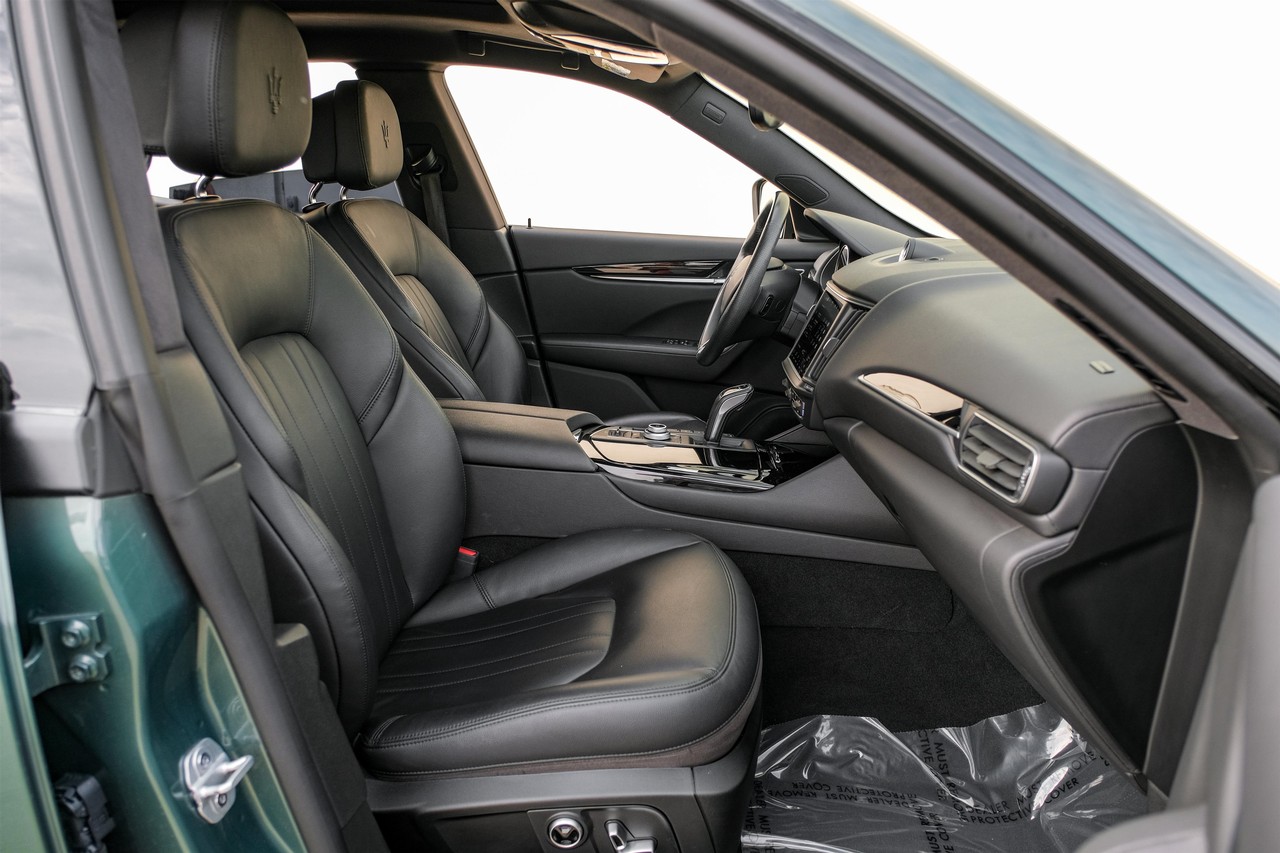 Maserati Levante Vehicle Main Gallery Image 33