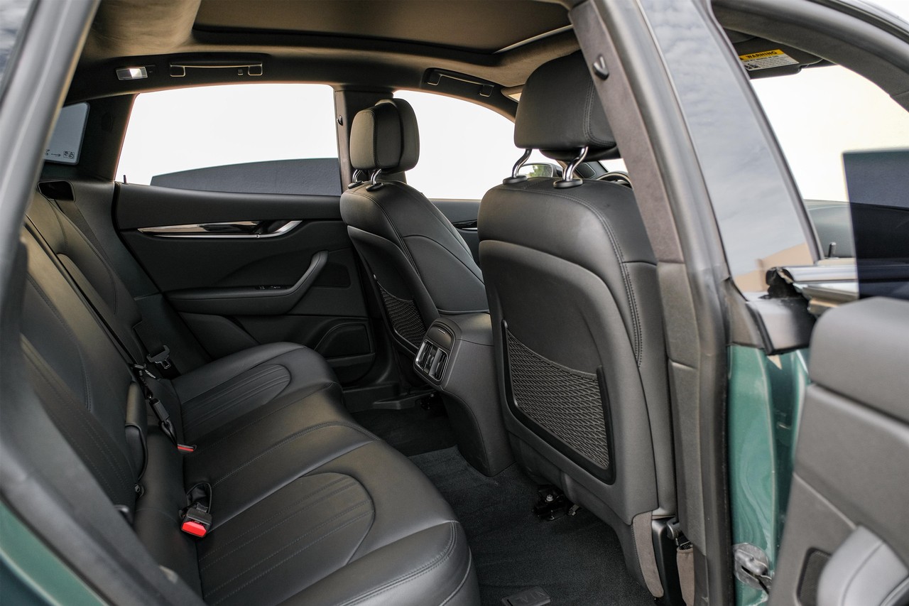 Maserati Levante Vehicle Main Gallery Image 36