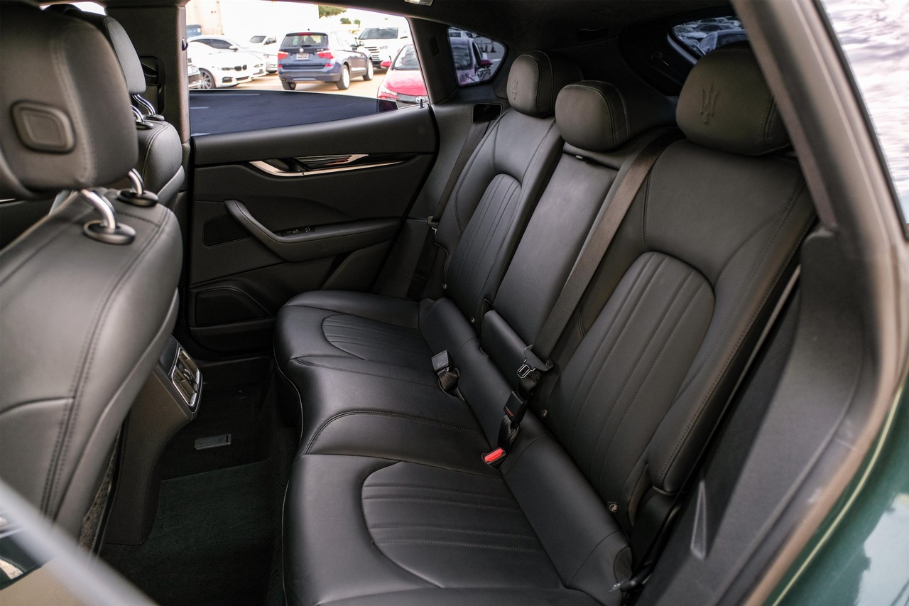 Maserati Levante Vehicle Main Gallery Image 38