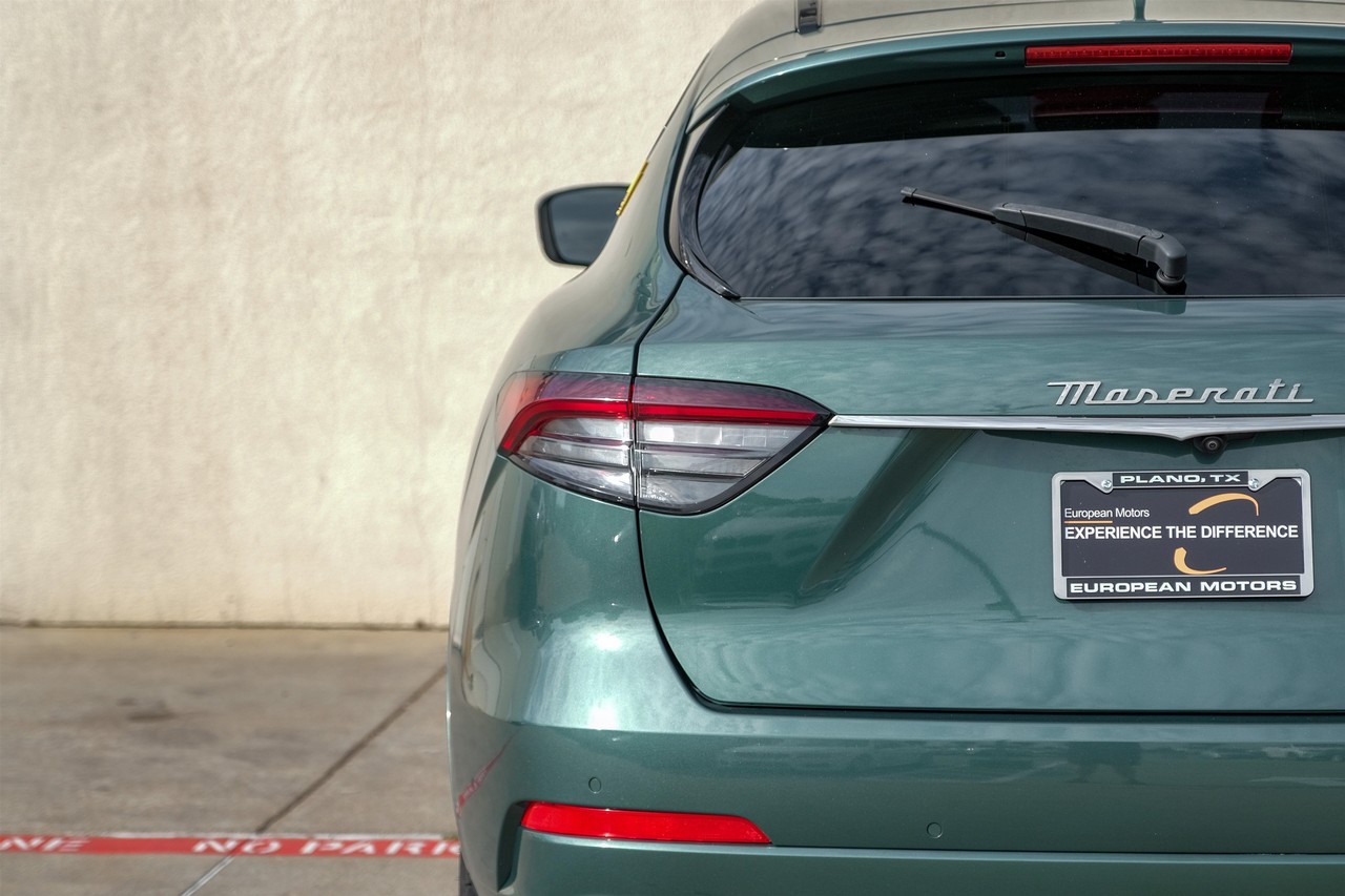 Maserati Levante Vehicle Main Gallery Image 45