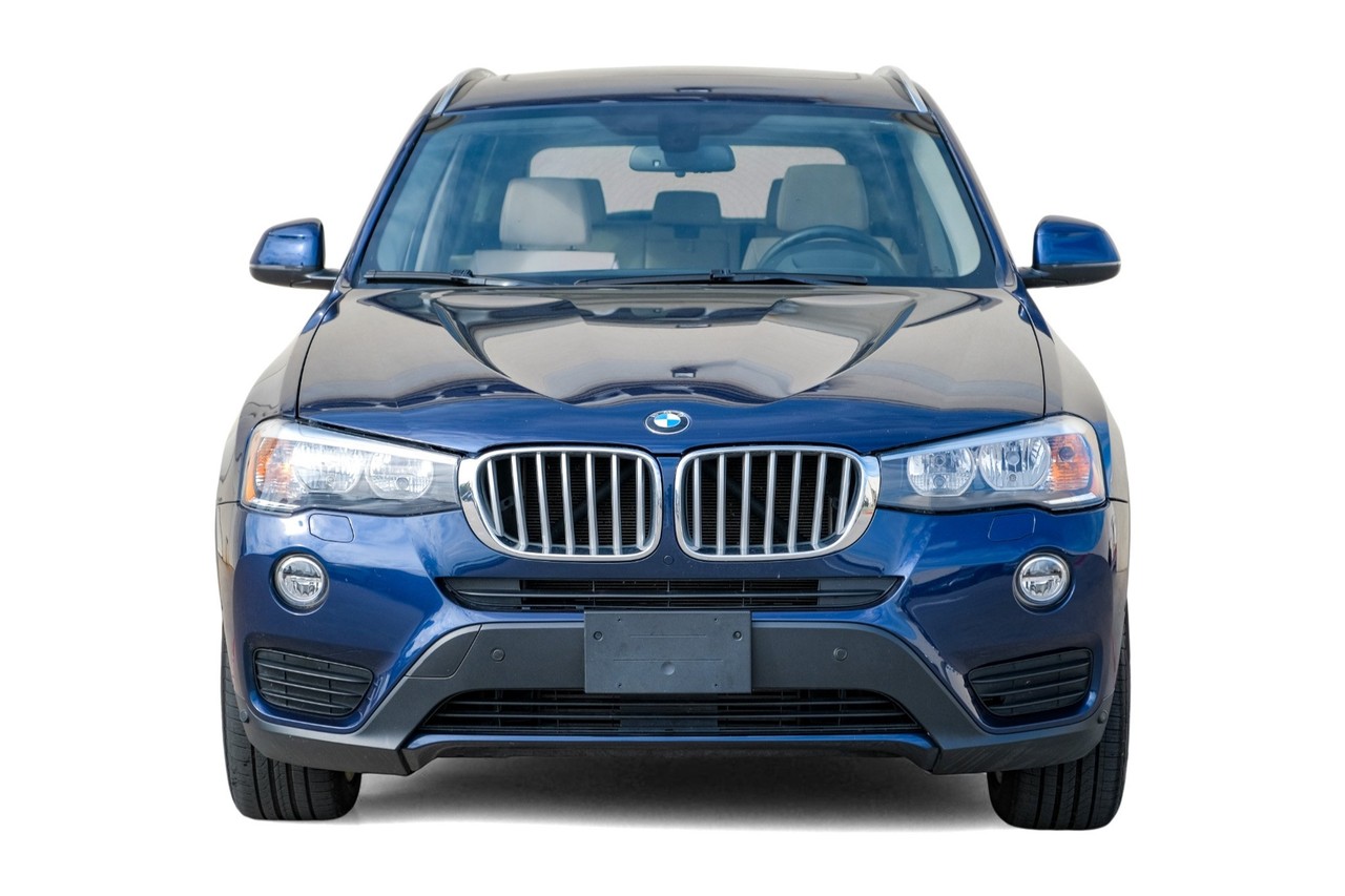BMW X3 Vehicle Main Gallery Image 05