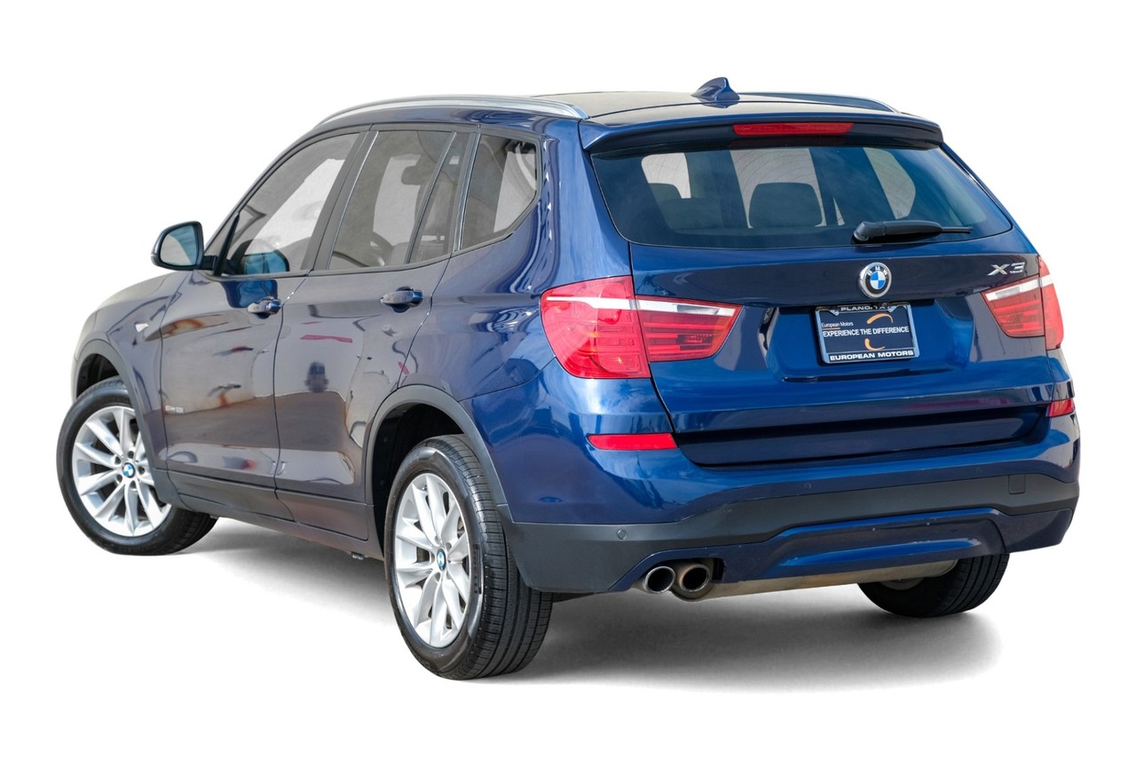 BMW X3 Vehicle Main Gallery Image 10