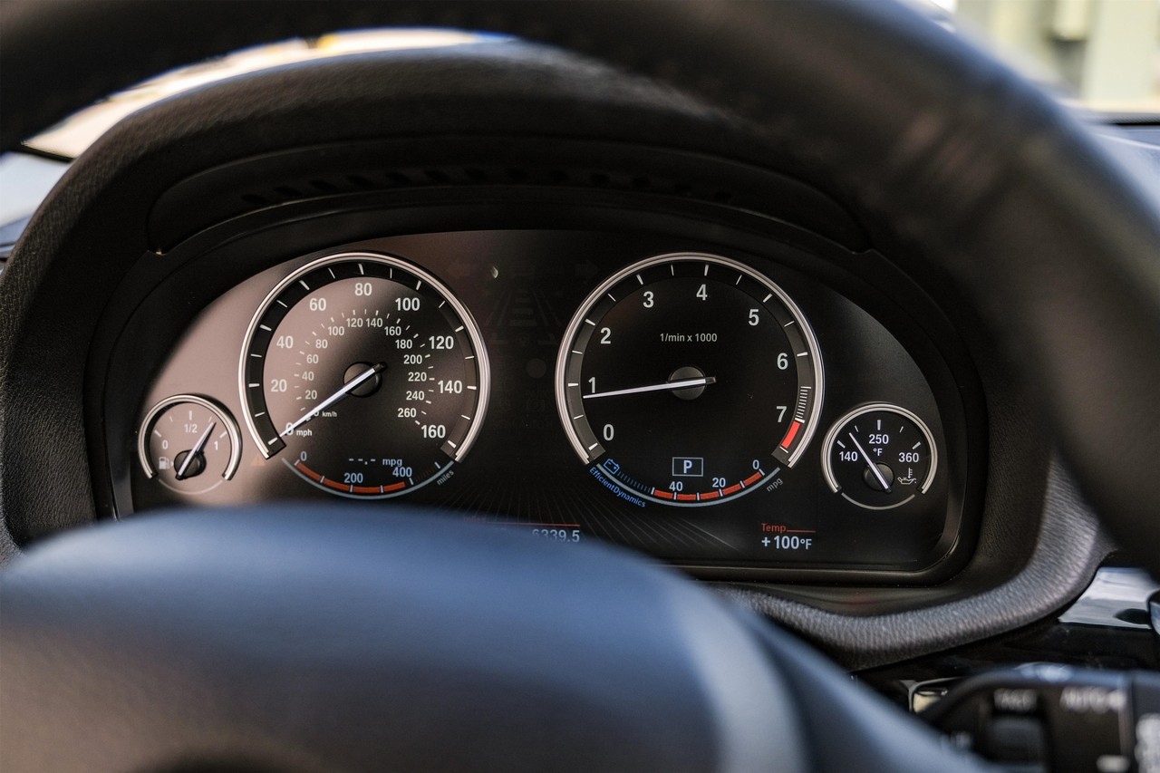 BMW X3 Vehicle Main Gallery Image 19