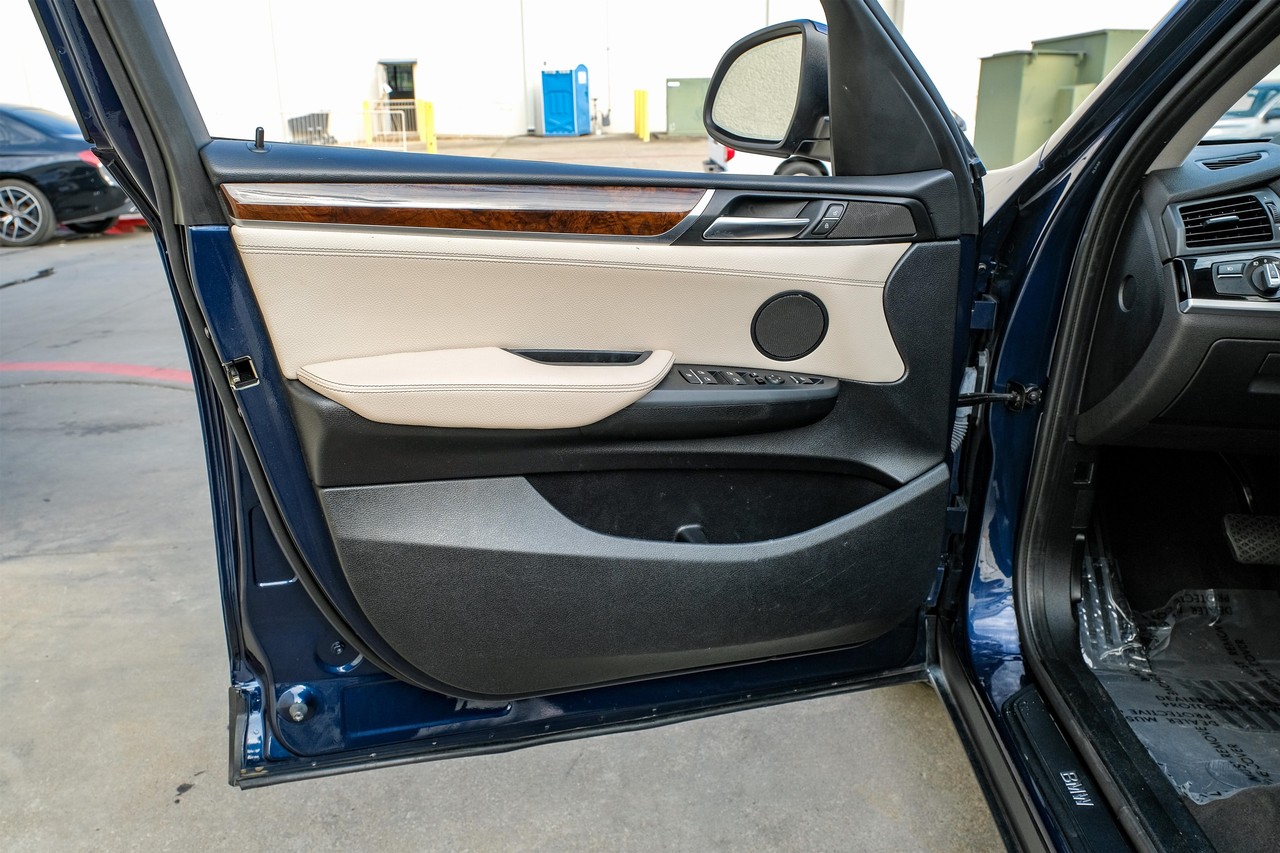 BMW X3 Vehicle Main Gallery Image 39