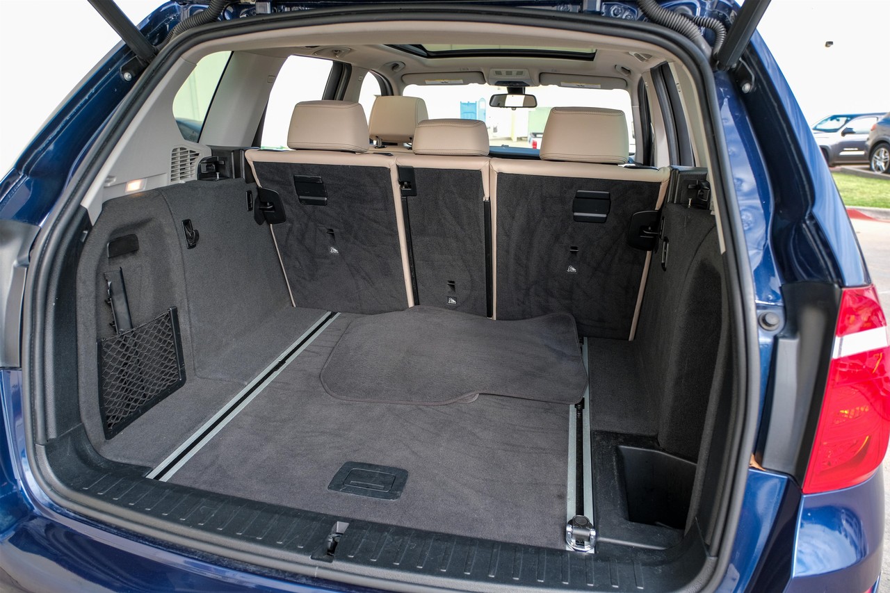 BMW X3 Vehicle Main Gallery Image 44