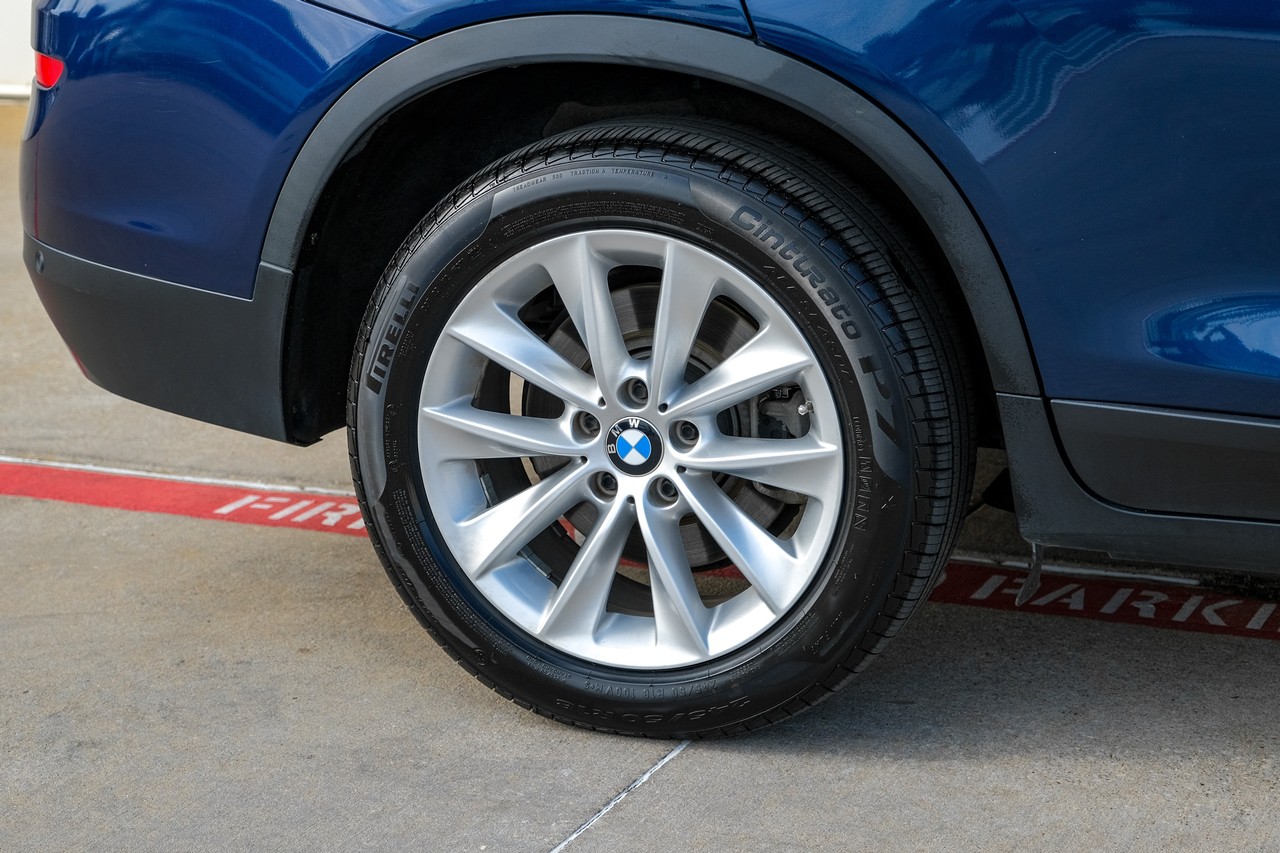 BMW X3 Vehicle Main Gallery Image 49