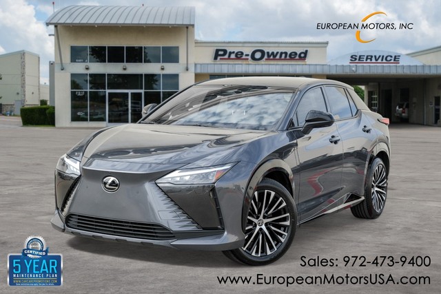 more details - lexus rz