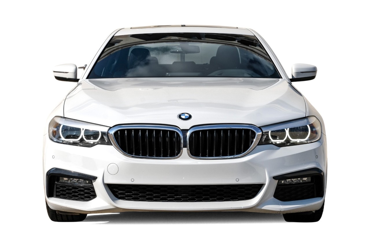 BMW 5 Series Vehicle Main Gallery Image 06