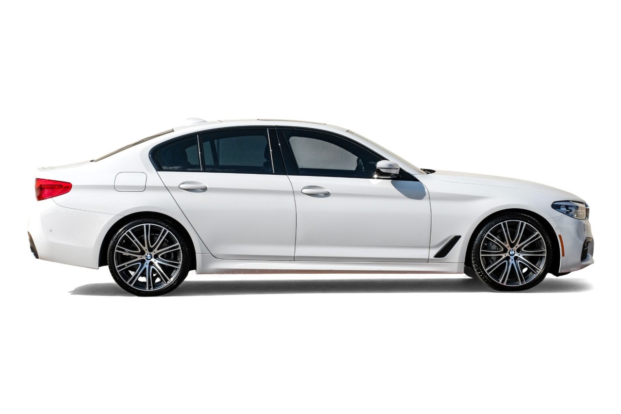 BMW 5 Series Vehicle Main Gallery Image 08