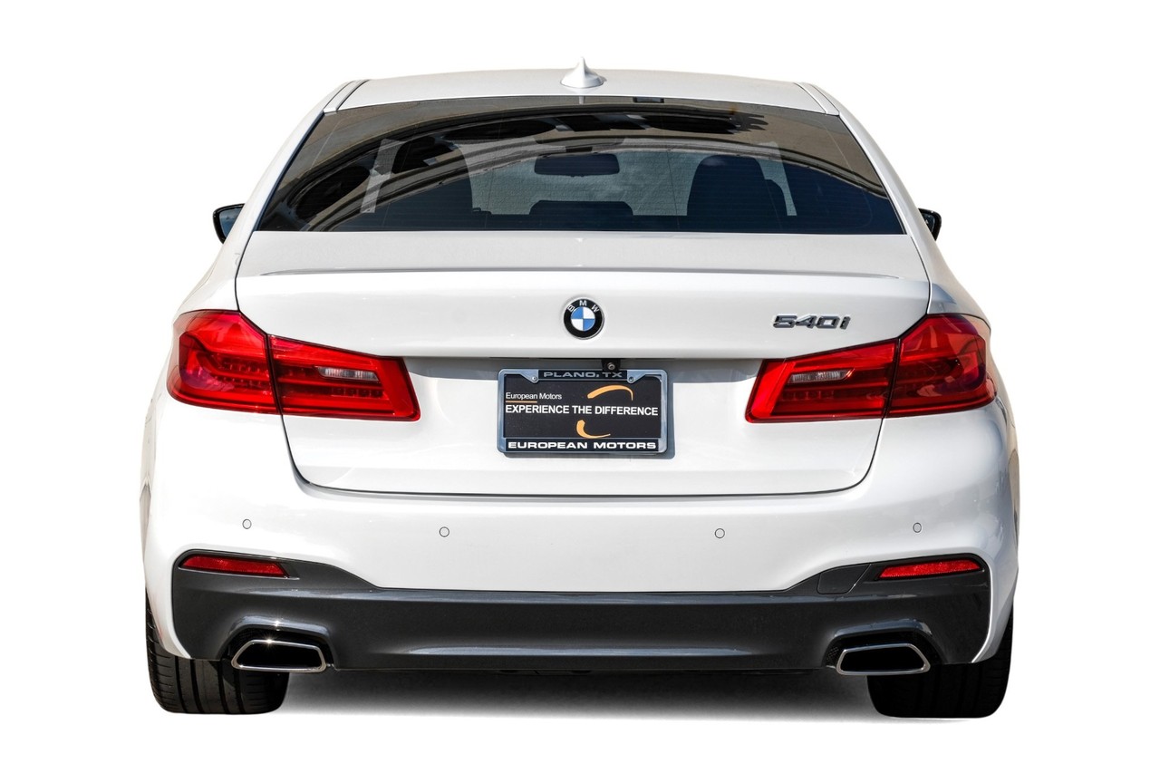 BMW 5 Series Vehicle Main Gallery Image 10
