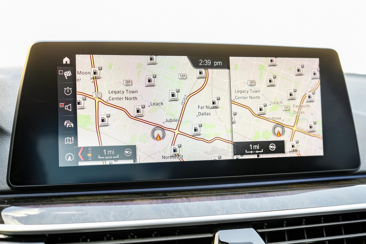 BMW 5 Series Vehicle Main Gallery Image 22
