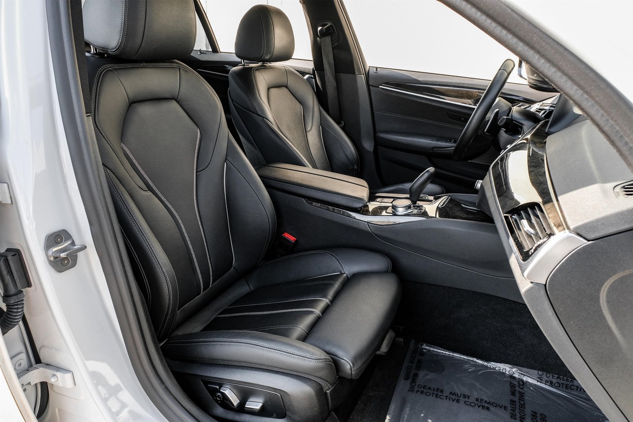 BMW 5 Series Vehicle Main Gallery Image 33