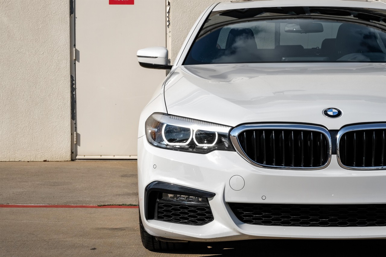 BMW 5 Series Vehicle Main Gallery Image 45