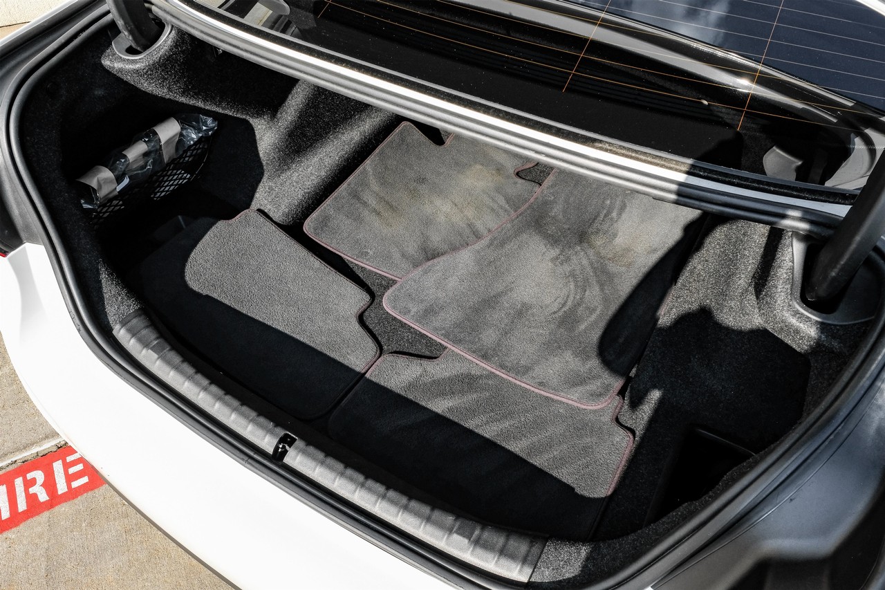 BMW 5 Series Vehicle Main Gallery Image 47