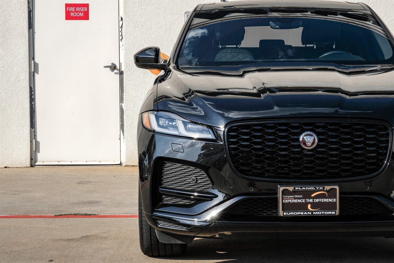 Jaguar F-Pace Vehicle Main Gallery Image 46