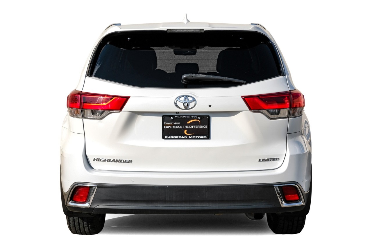 Toyota Highlander Vehicle Main Gallery Image 10
