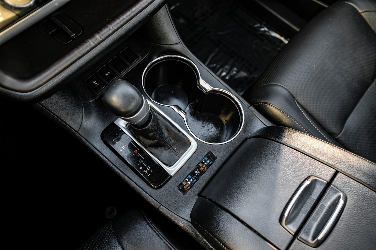 Toyota Highlander Vehicle Main Gallery Image 25