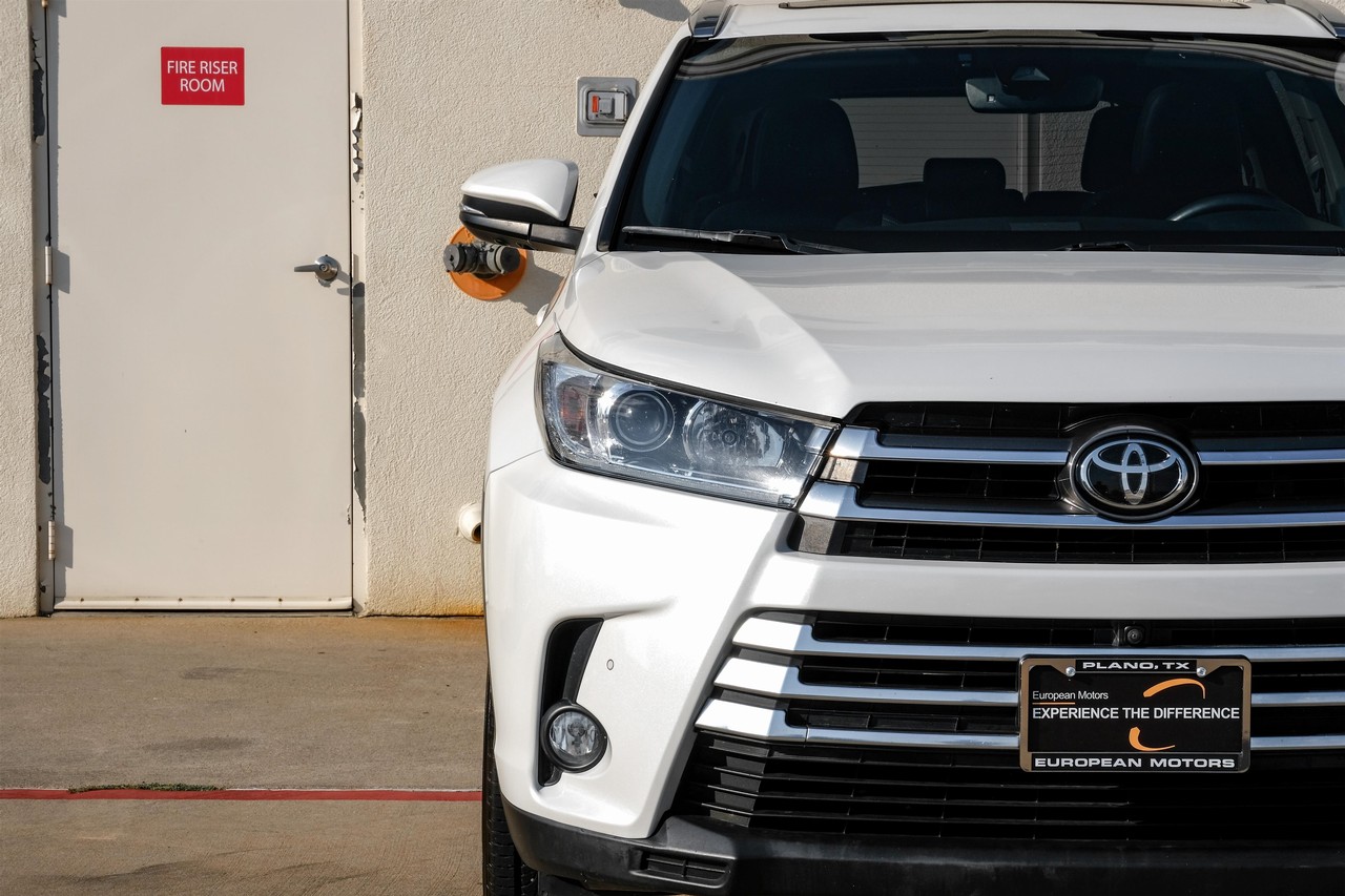 Toyota Highlander Vehicle Main Gallery Image 44