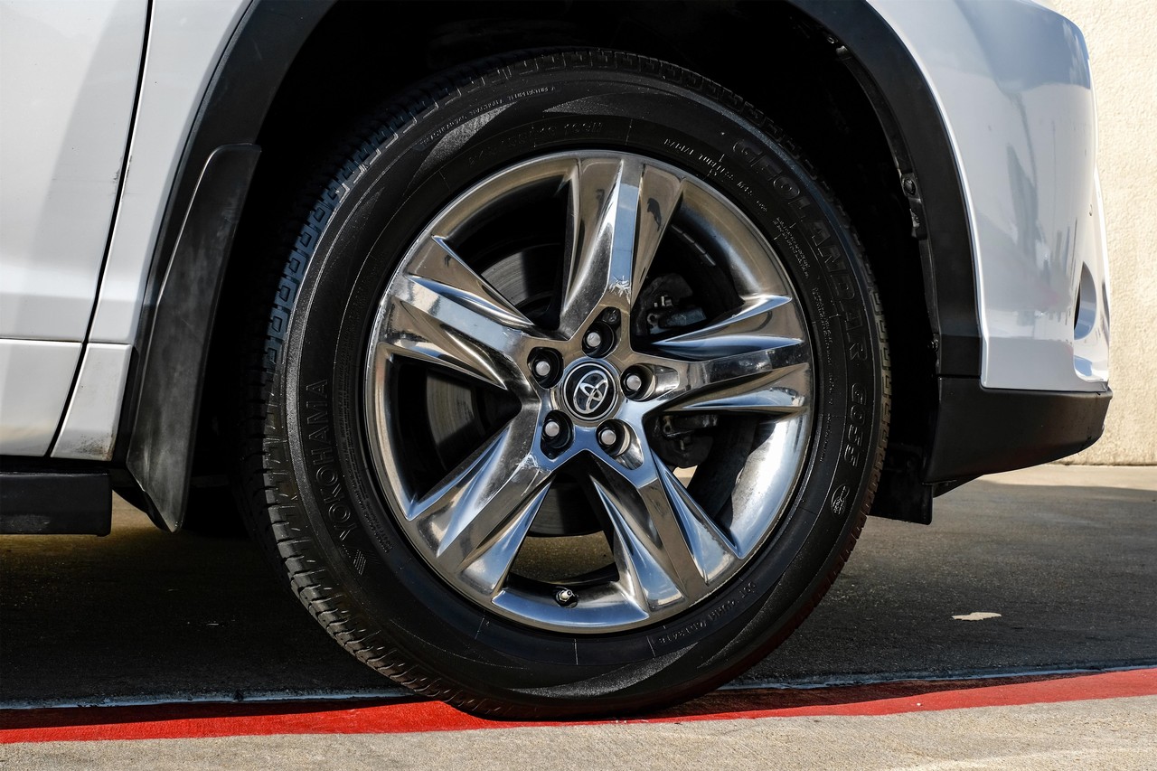 Toyota Highlander Vehicle Main Gallery Image 49