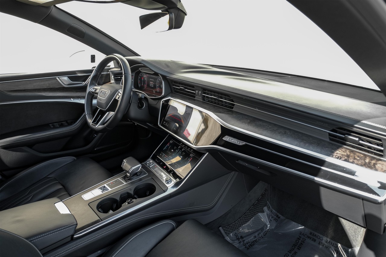 Audi A7 Vehicle Main Gallery Image 13