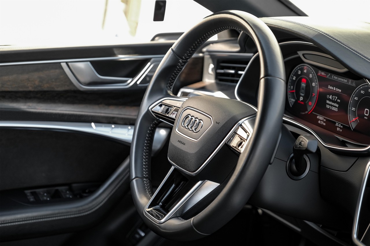 Audi A7 Vehicle Main Gallery Image 14