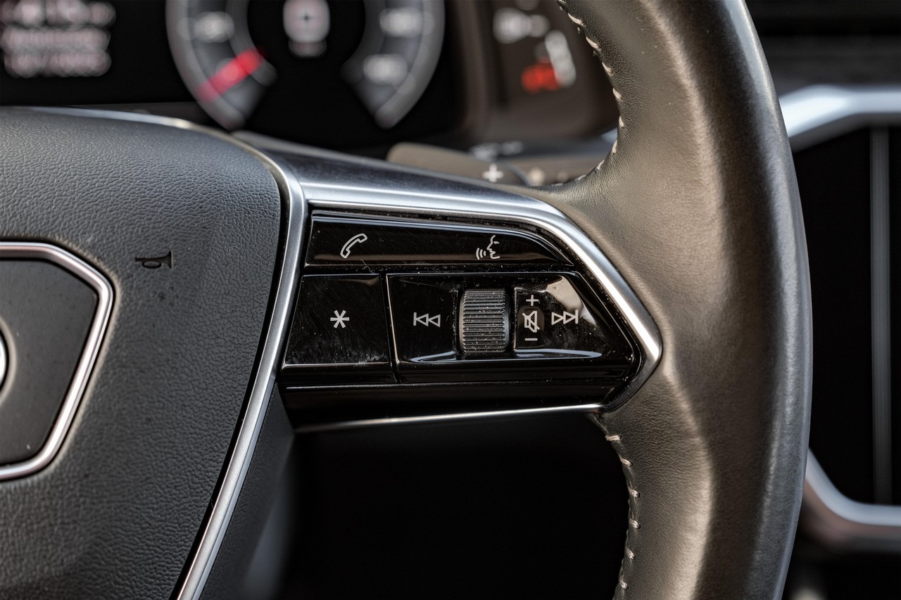 Audi A7 Vehicle Main Gallery Image 18