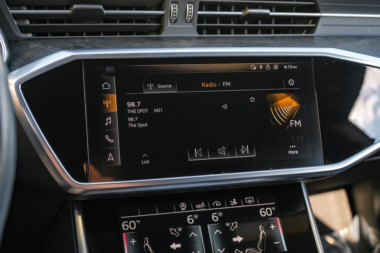 Audi A7 Vehicle Main Gallery Image 28