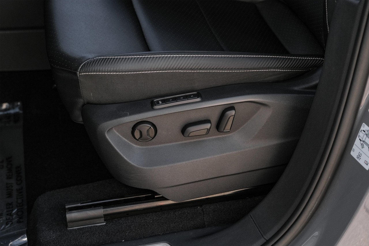 Volkswagen Atlas Cross Sport Vehicle Main Gallery Image 32