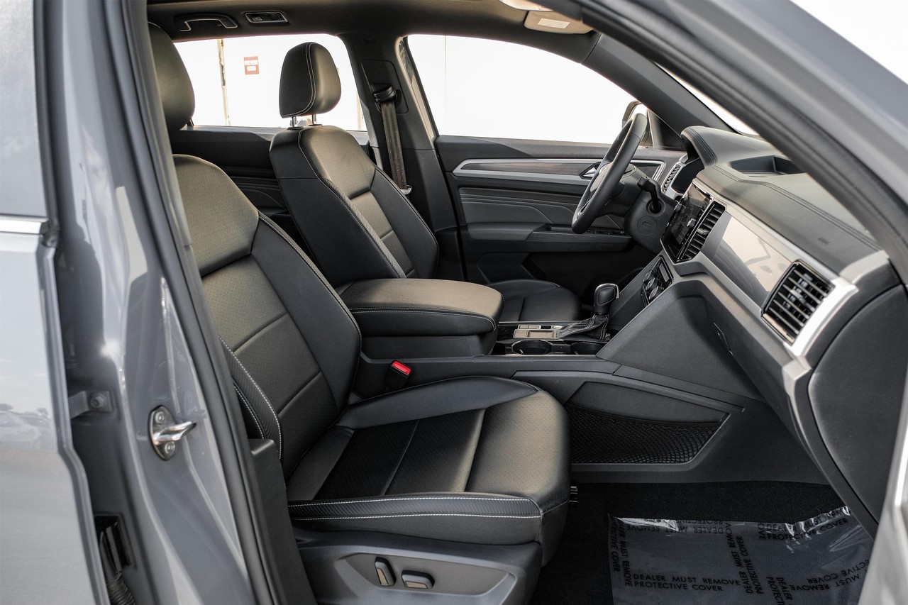 Volkswagen Atlas Cross Sport Vehicle Main Gallery Image 33