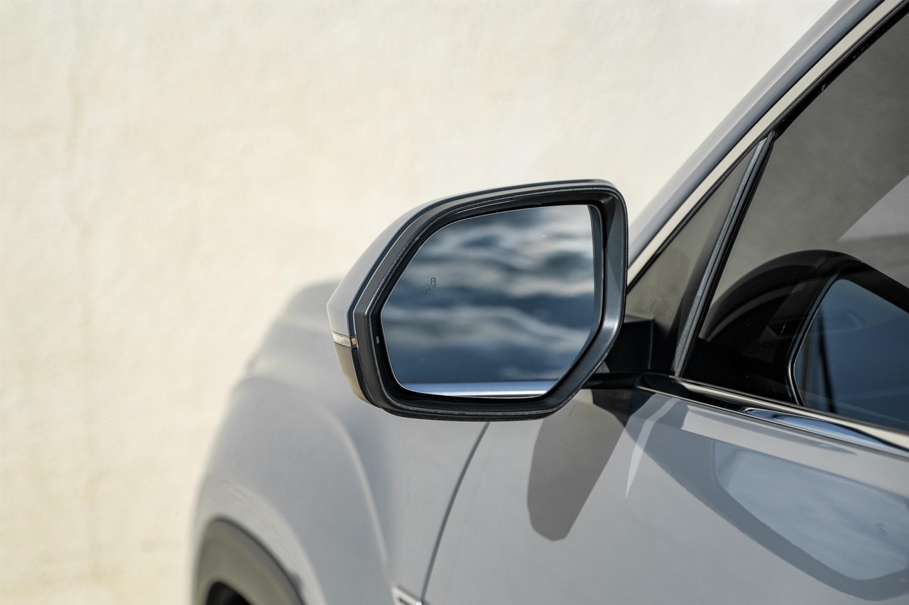 Volkswagen Atlas Cross Sport Vehicle Main Gallery Image 40