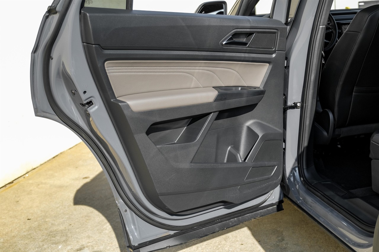 Volkswagen Atlas Cross Sport Vehicle Main Gallery Image 44
