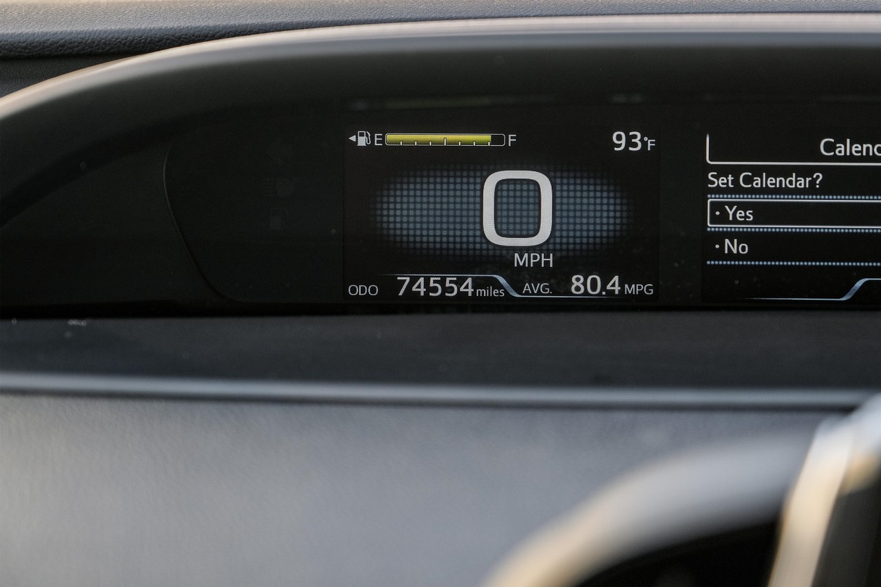 Toyota Prius Prime Vehicle Main Gallery Image 19