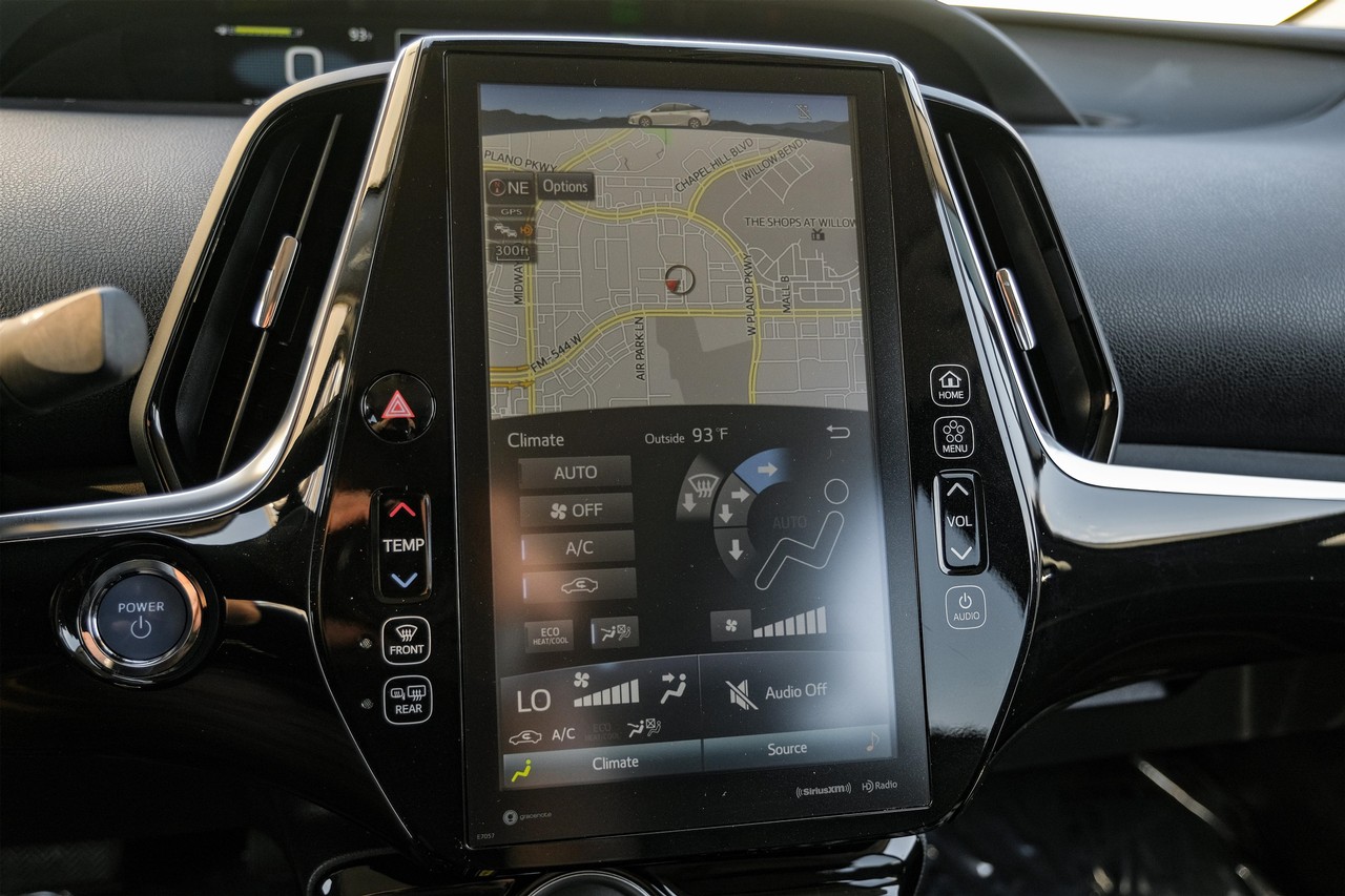 Toyota Prius Prime Vehicle Main Gallery Image 27
