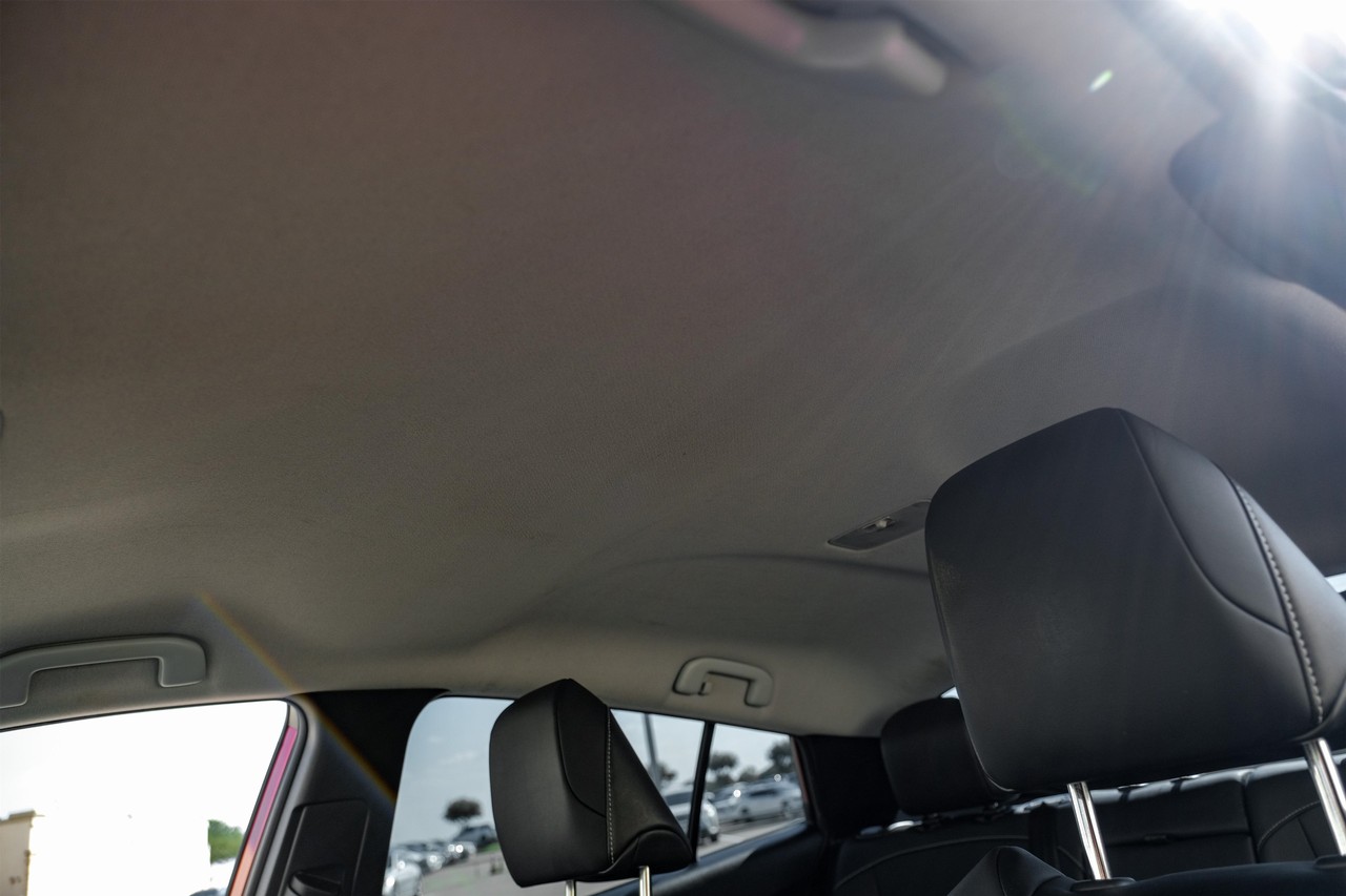 Toyota Prius Prime Vehicle Main Gallery Image 29