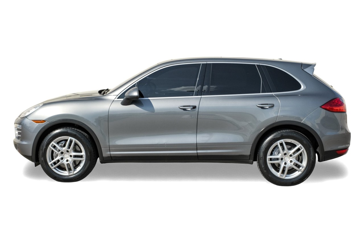Porsche Cayenne Vehicle Main Gallery Image 12