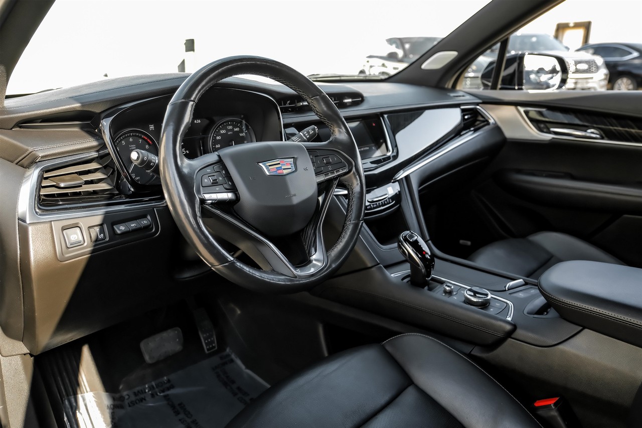 Cadillac XT6 Vehicle Main Gallery Image 03
