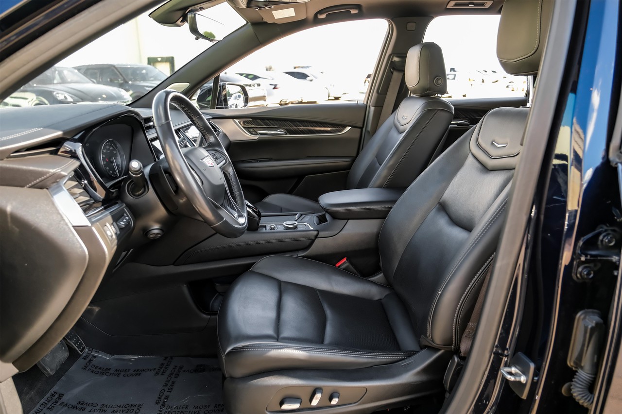 Cadillac XT6 Vehicle Main Gallery Image 04